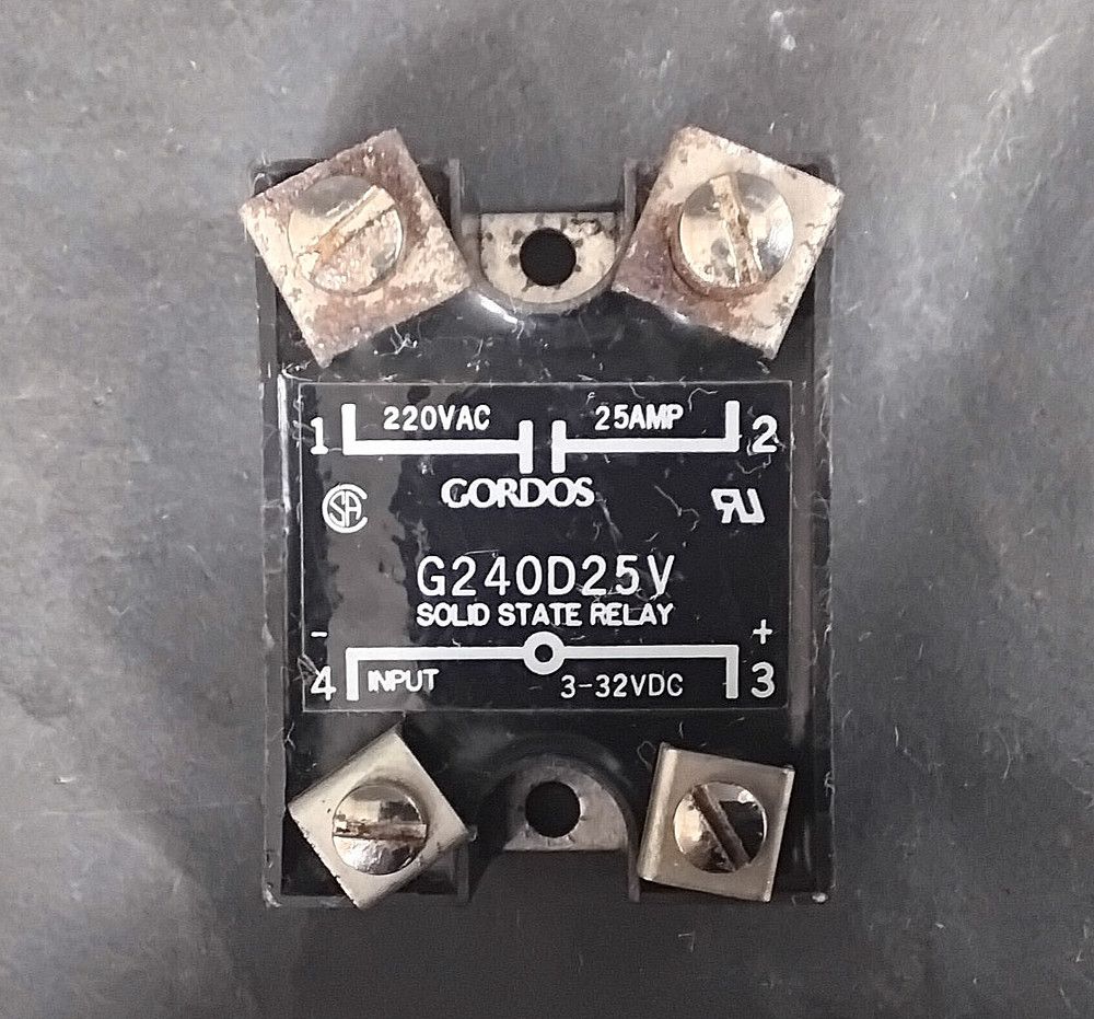 GORDOS G240D25V SOLID STATE RELAY($16 OBO)