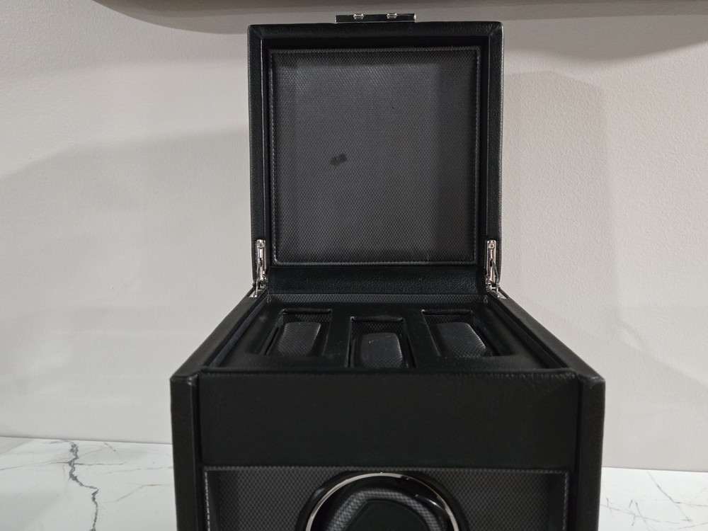 Wolf Module 2.7 Watch Winder Black Silver Leather LCD display 456102