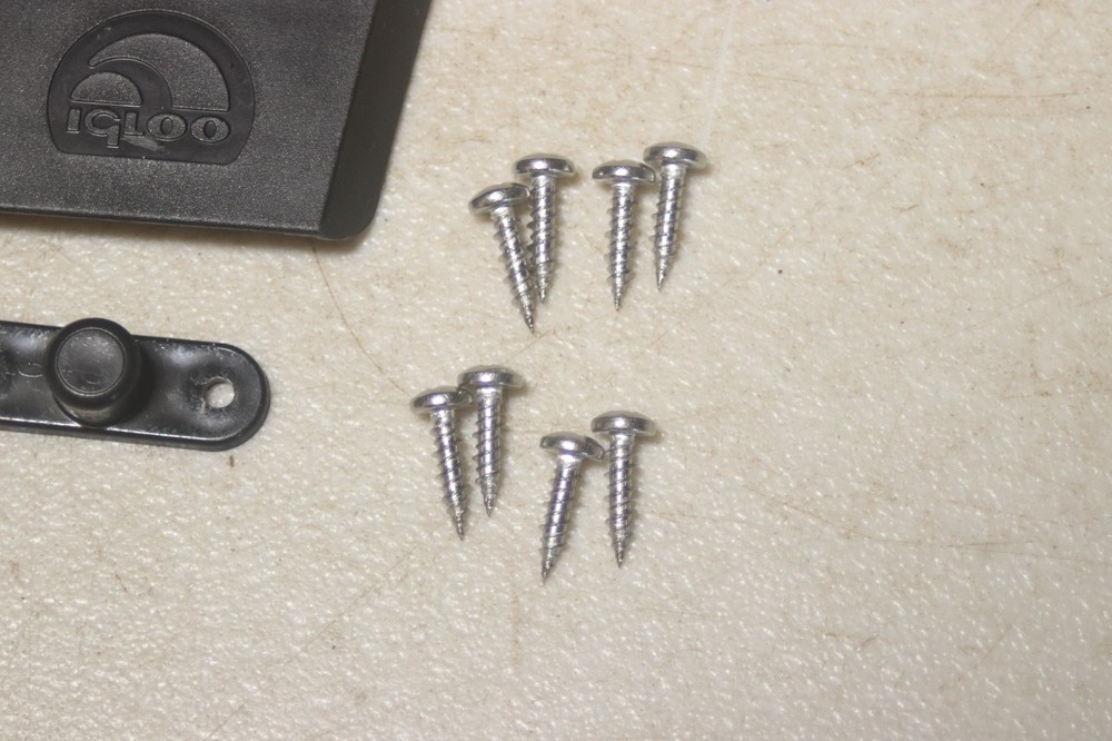 Igloo Hybird Plastic & Stainless Cooler Latch Set
