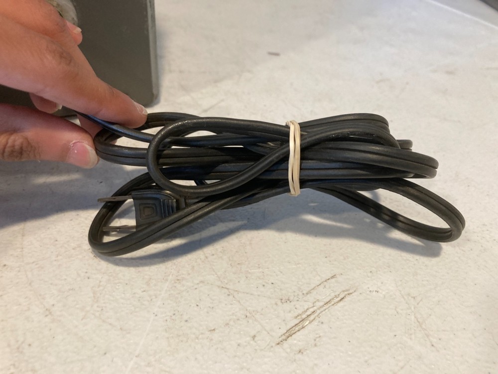 Vintage National NC-183D Communication Receiver Power On