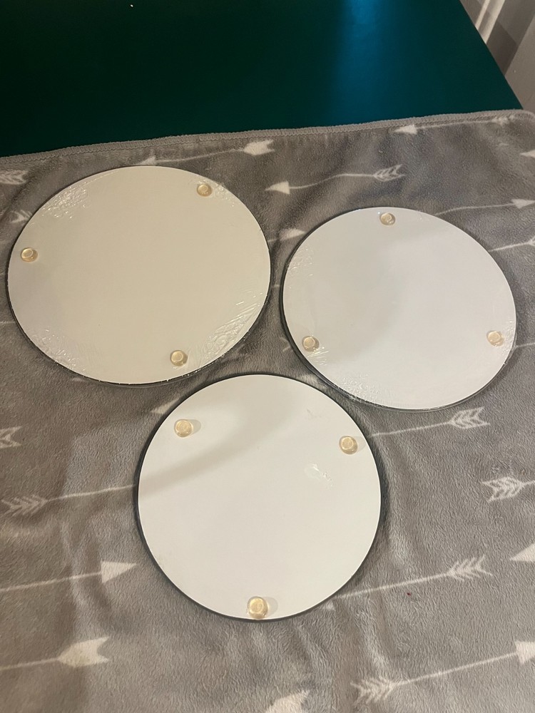 Glass Trivets! Grapevine Pattern! Set of 3!