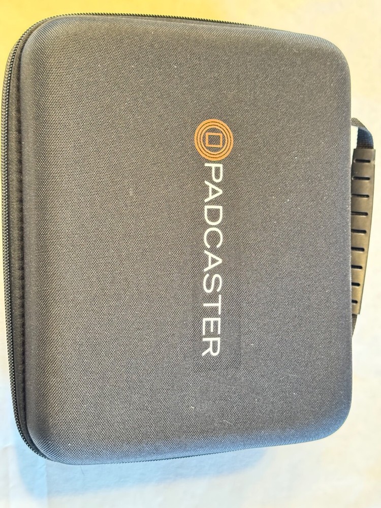 Podcaster Parrot Pro Teleprompter Kit