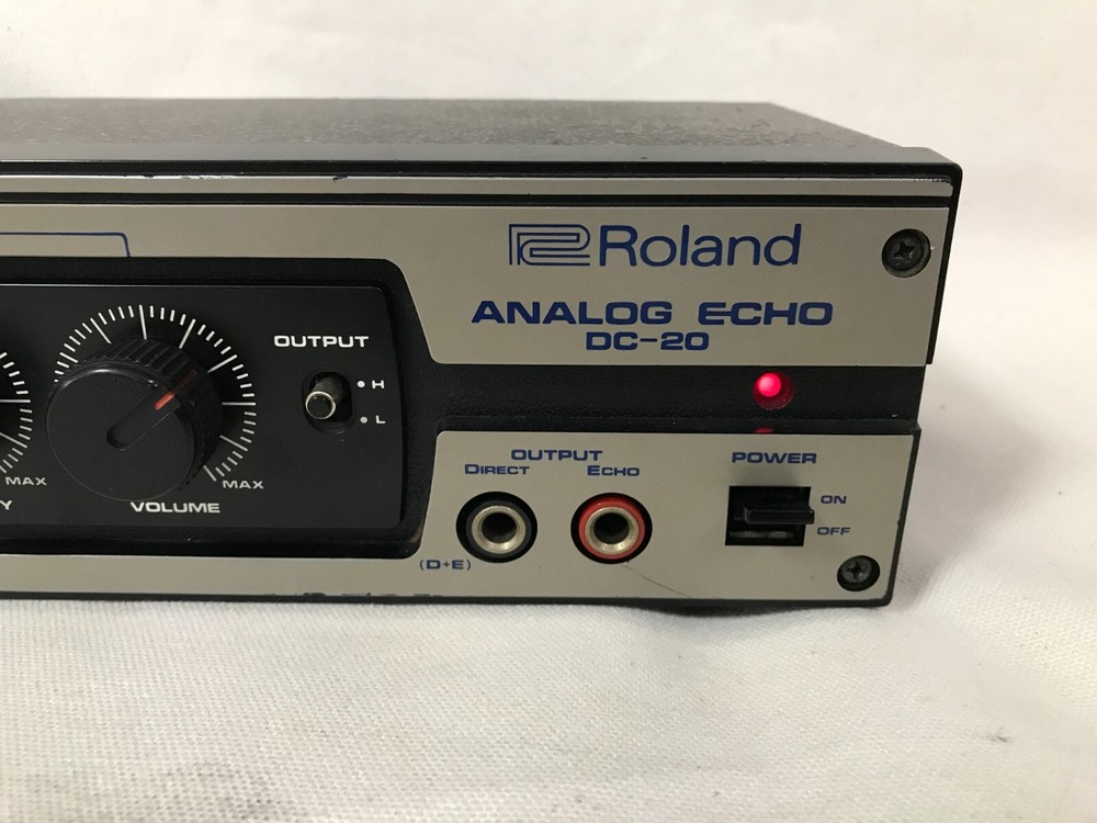 Roland DC-20 Analog Echo Delay Vintage Guitar Effect Box Working