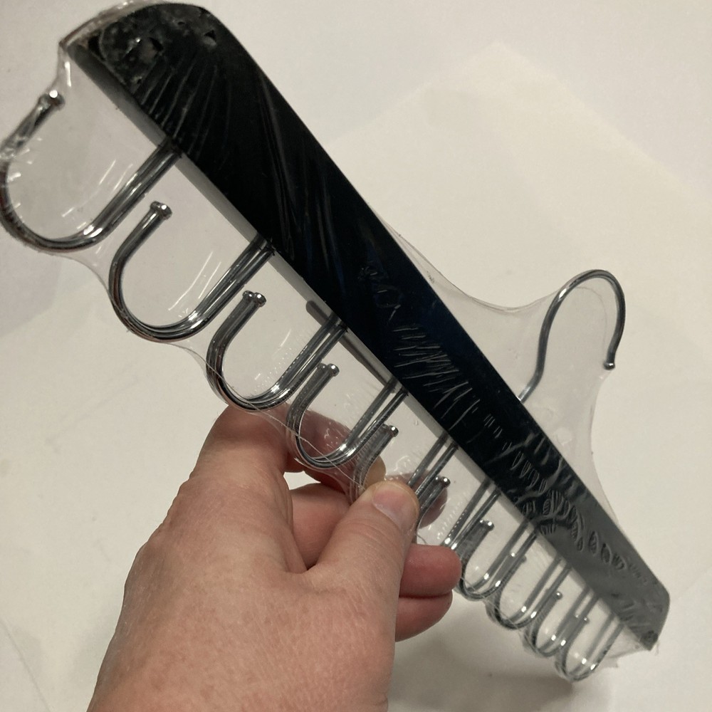 Gomyrod Space Saving Hanger 1 Pack Black New