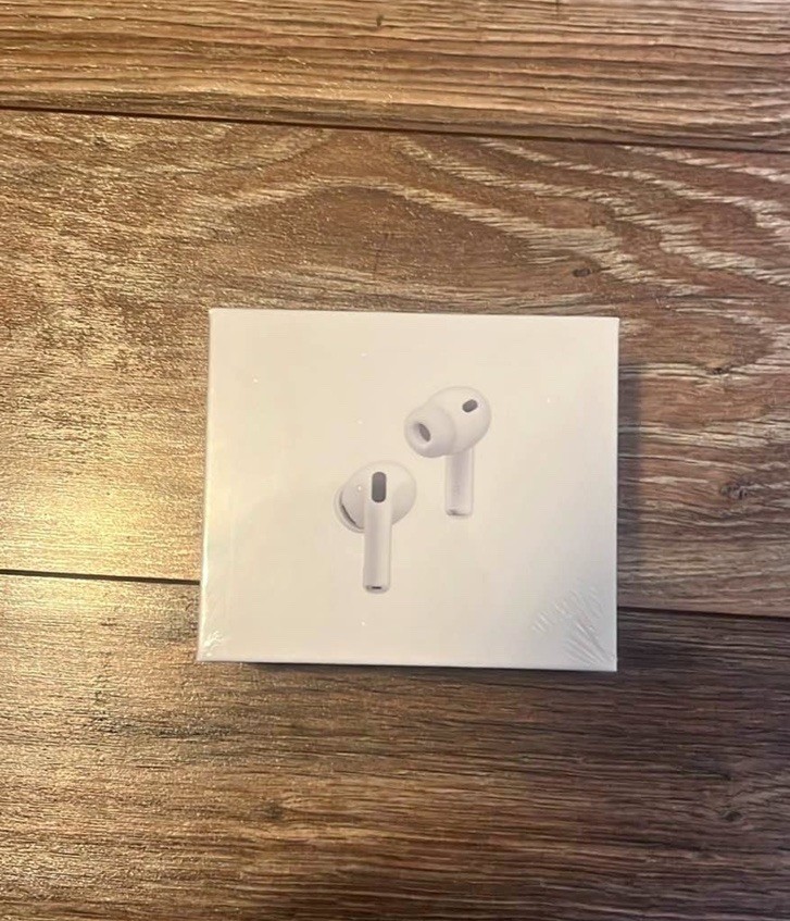 NEW Sealed Pro 3rd generation Wireless In-Ear Bluetooth ActiveNoiseCancellation