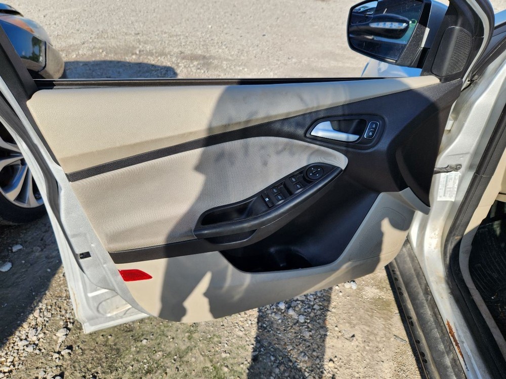 2015-2018 Ford Focus Front 4.2" Display Screen