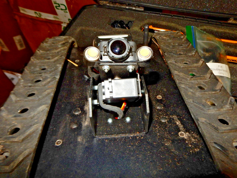 SuperDroid Inspection Robot Droid GPK-32 - Works, Read