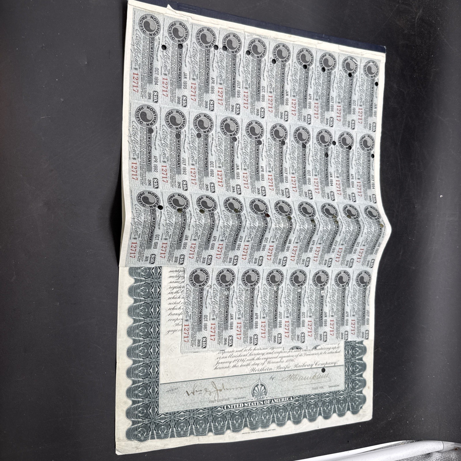 Northern Pacific Railway Co. 1897 dated $1,000 Railroad Gold Bond Gorgeous