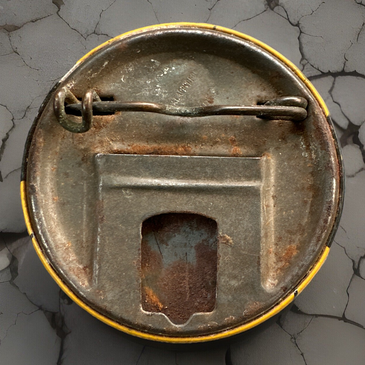 Vintage 1929 Michigan Resident Hunting License Small Game Pin Back #39308 1 3/4”