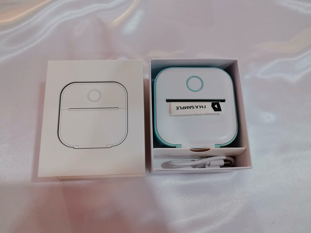 Phomemo T02 Bluetooth Thermal Label Printer Black & White Mint Green/White