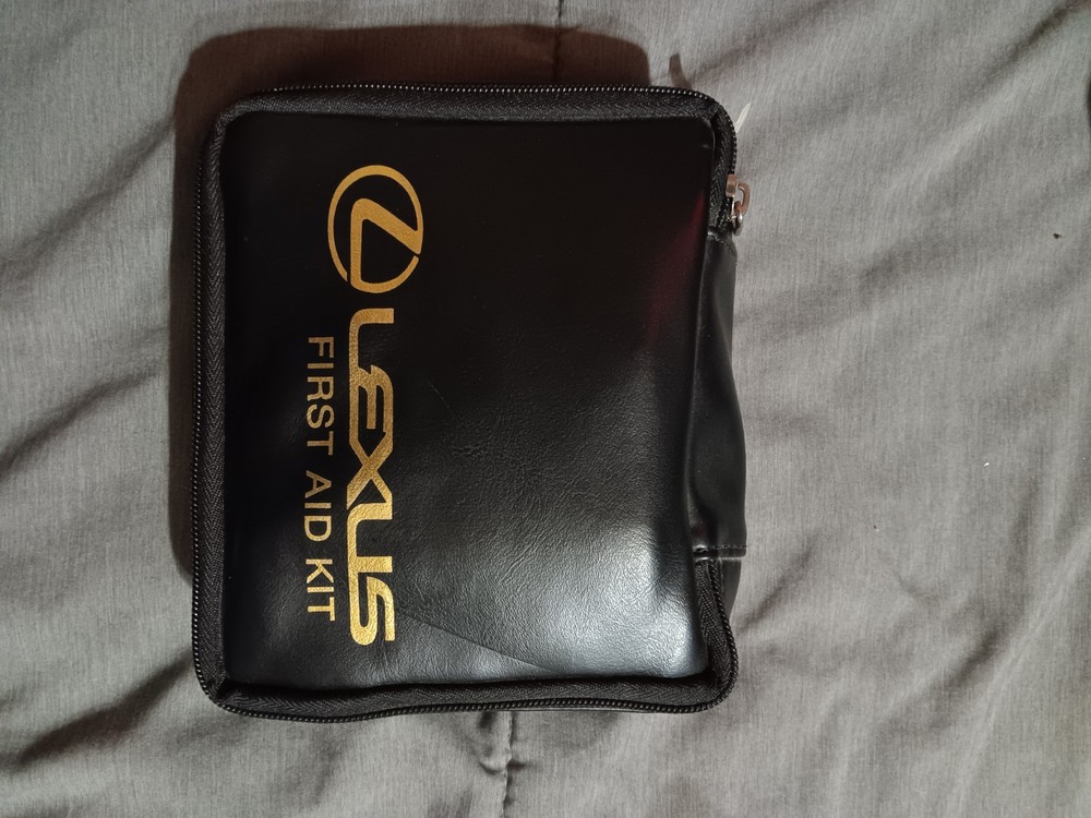 Lexus 2006 LS 430 OEM First Aid Kit