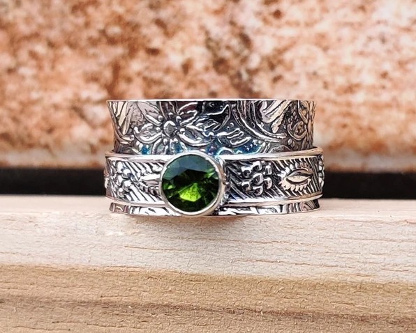 Solid 925 Sterling Silver Spinner Natural Peridot Gemstone Floral Wide Band Ring