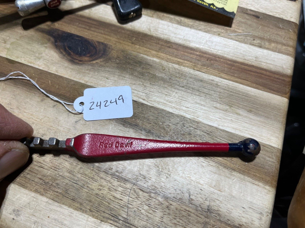 vintage Red Devil Glass Cutter (24249)