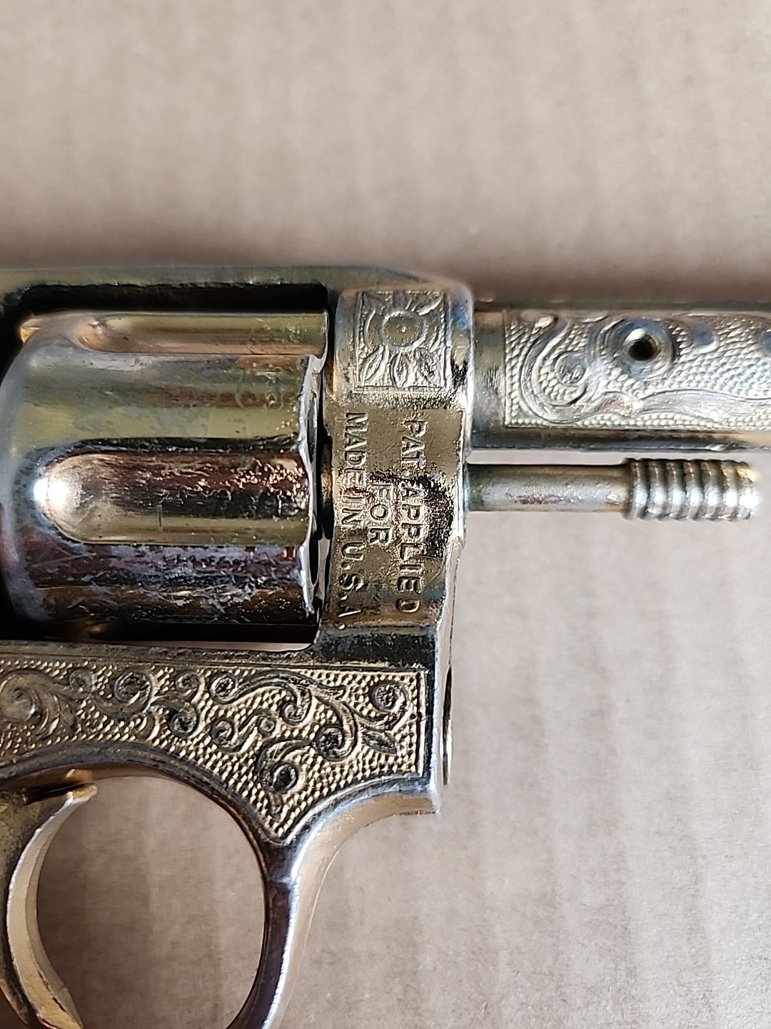 VINTAGE KILGORE BRONCO GOLD PLATED CAP GUN WITH BLACK GRIPS - 1950's WORKING