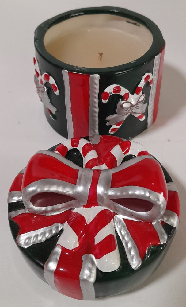 Christmas Candle Candy Canes Design