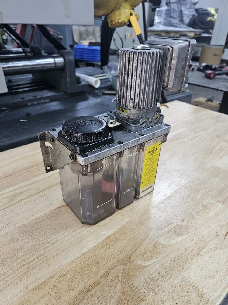 Engel Injection Molding Machine Clamp Lube Pump