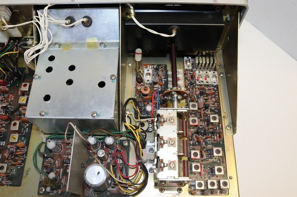 w/VIDEO - REALISTIC - MODEL SX-190 - BASE STATION SHORTWAVE RECEIVER - WORKING