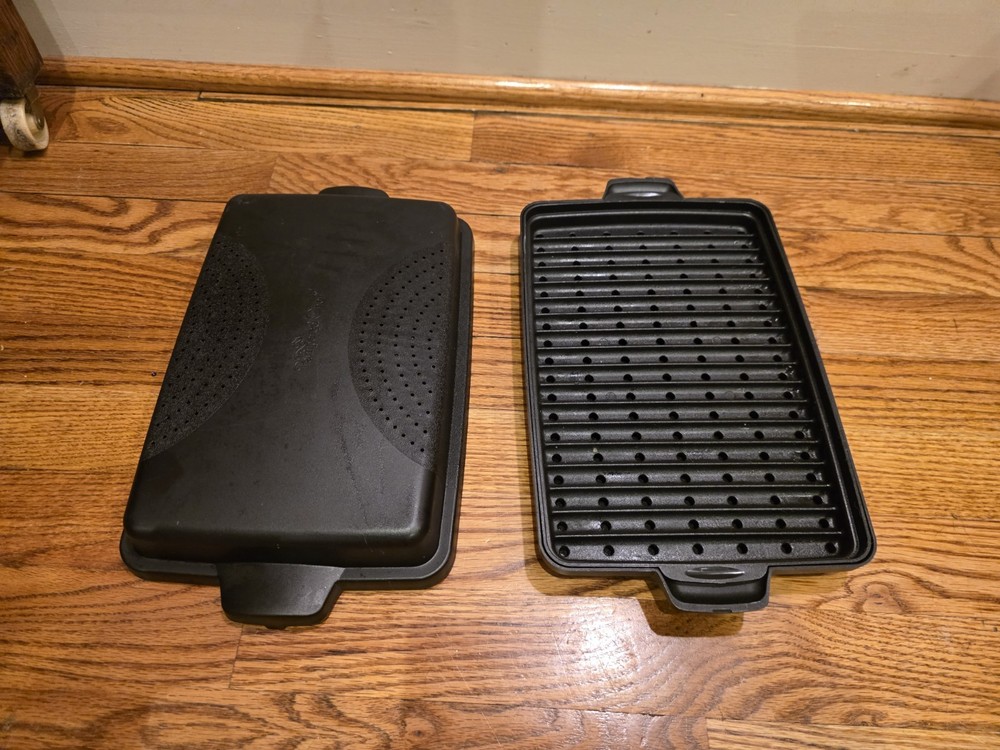 Pampered Chef Black Rectangle Microwave Bacon Cooker/Steamer