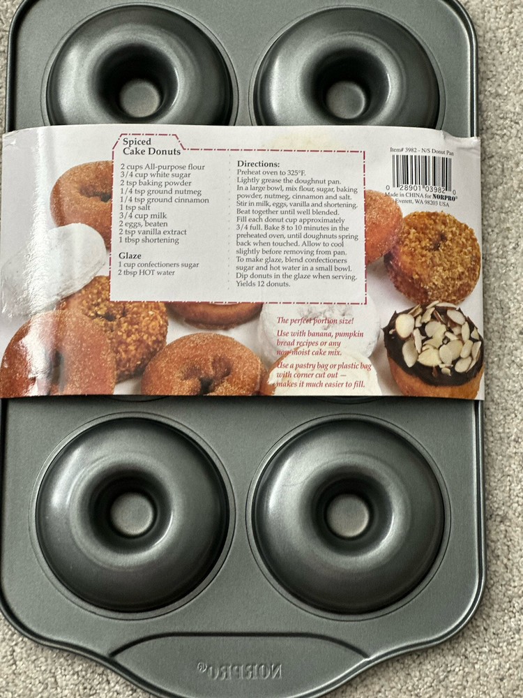 Donut baking pan 3 1/2" 6 Durable Non-Stick Easy Release Norpro