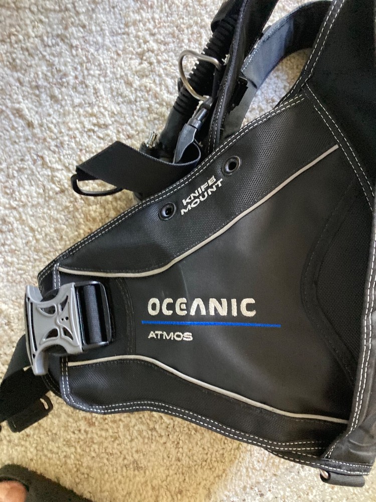 Oceanic BCD, size small, very good condition