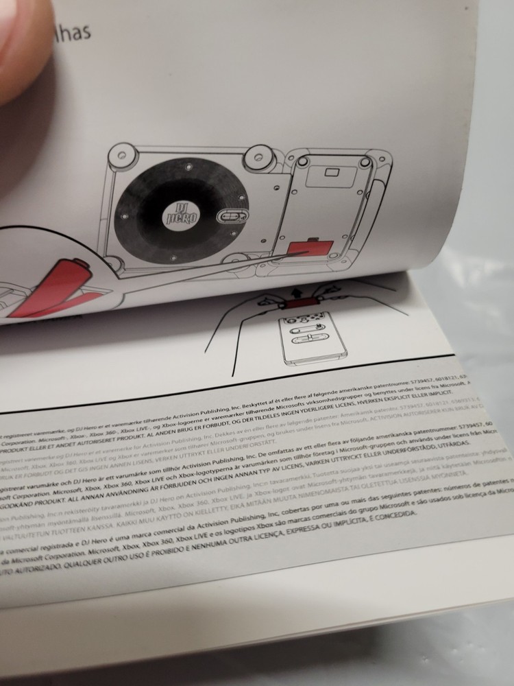 DJ Hero Instruction Bundle