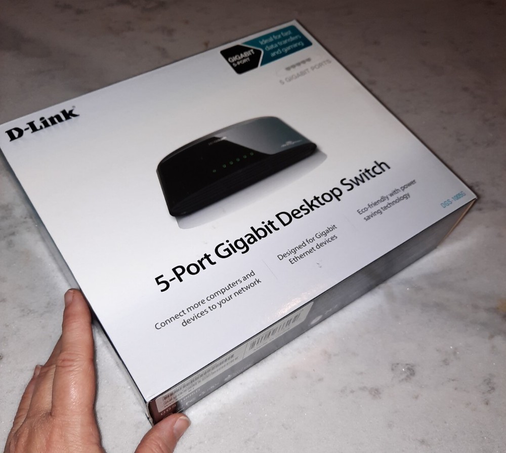 [TECH] D-Link 5-Port Gigabit Desktop Switch - Model #: DGS-1005DGS