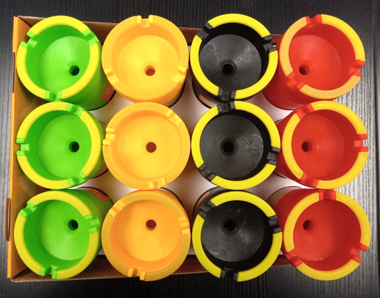 😎 2 X LUMINOUS BUTT BUCKET ASHTRAY 💜💚💛 CAR CUP HOLDER PORTABLE ( 2 PACK )