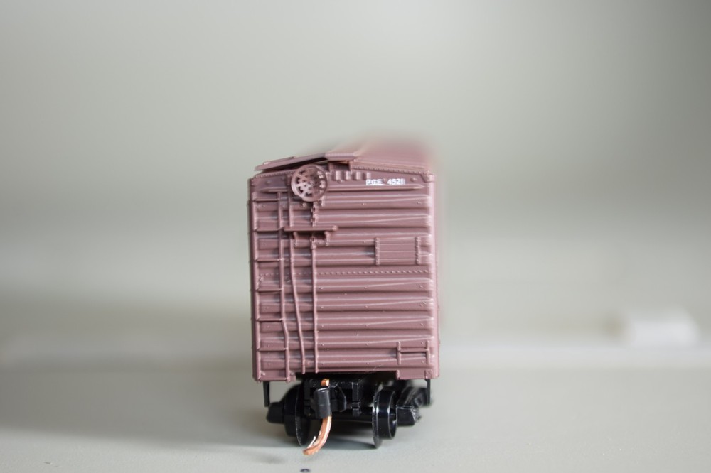 8312 N Scale Micro-Train PGE PACIFIC GREAT EASTERN 50' BOX CAR