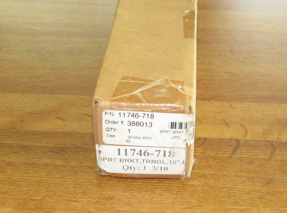 CPI Chatsworth 11746-718 Triangular Support Bracket Steel 400 lb