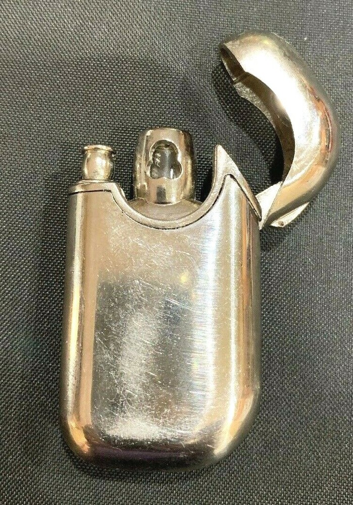 Silver Howling Dog butane Lighter