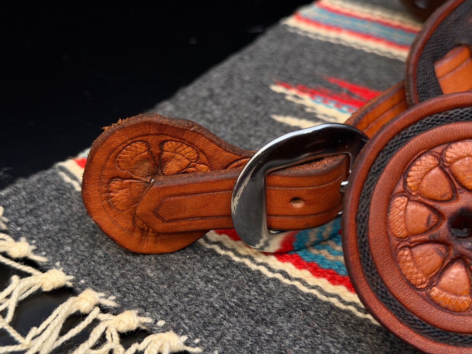 BEAUTIFUL “L S Horseshoe” Marked Fall Leaf & Acorn Motif Leather Spur Straps