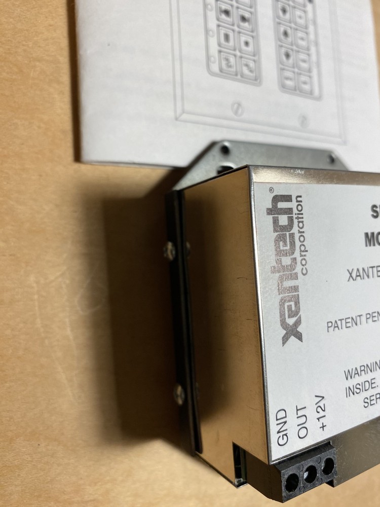 XANTECH SMART PAD MODEL 730-00 WHITE WALL MOUNTED PROGRAMMABLE IR CONTROLLER