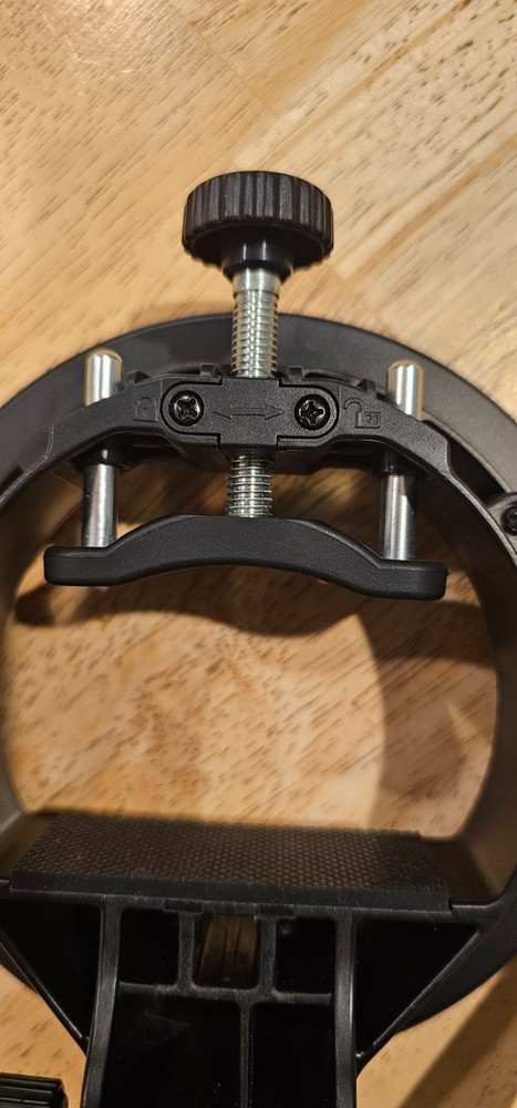 S-Type Bowens Mount Grip (Black)