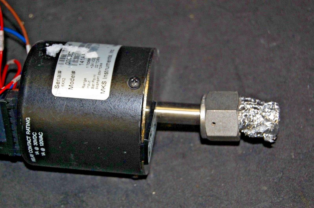 MKS Instruments 141AA-00001BB-S, Type 141 Vacuum Switch (24VDC)