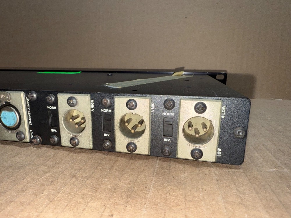 AUDIO LOGIC X324 STEREO CROSSOVER - TESTED