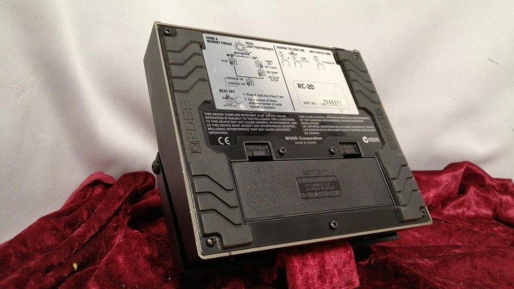 BOSS Model RC-20 Loop Station
