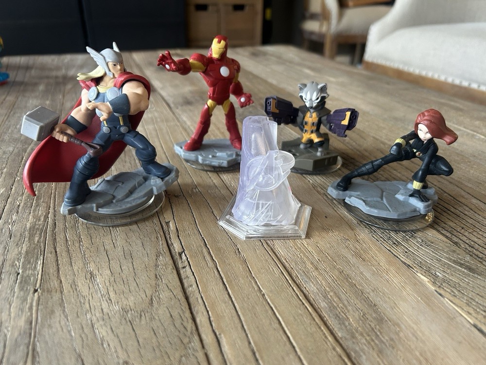 Disney Infinity 2.0 Marvel Figures Thor Iron Man Rocket Racoon Black Widow