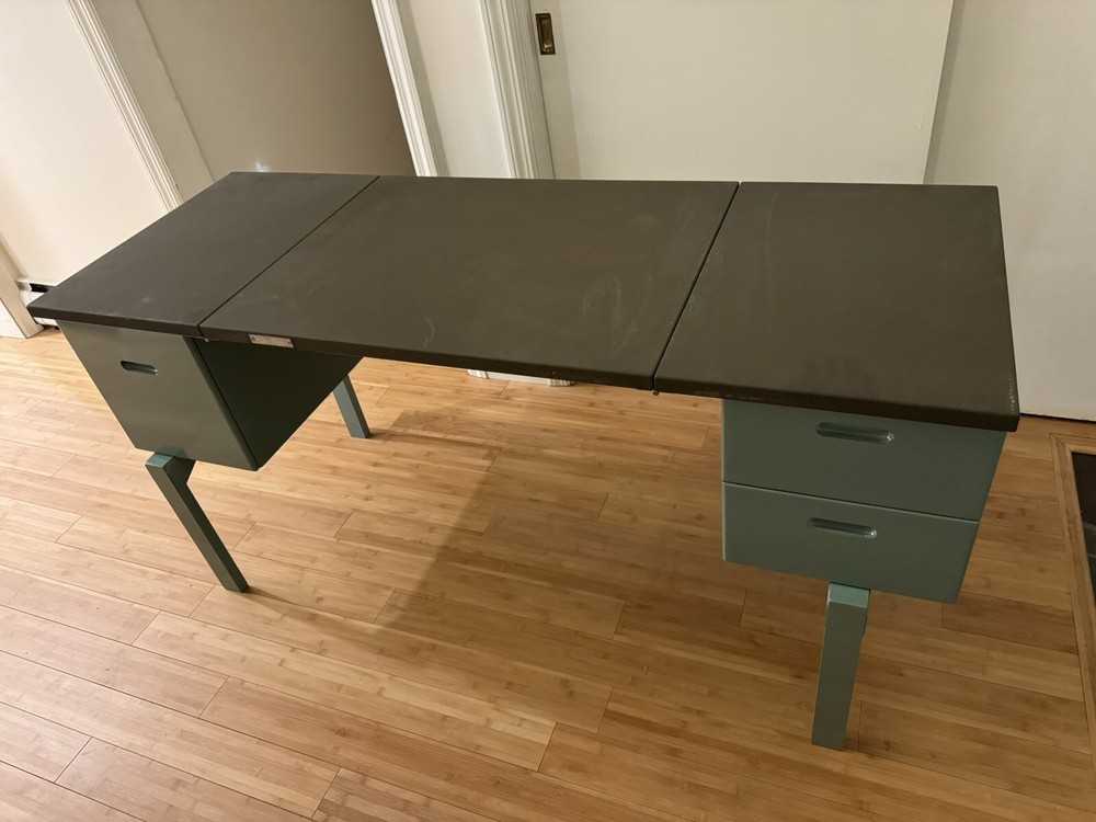 Flat Top Nurses Desk