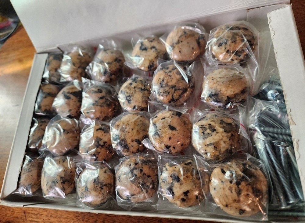 24 Granite knobs - Giallo Fiorito