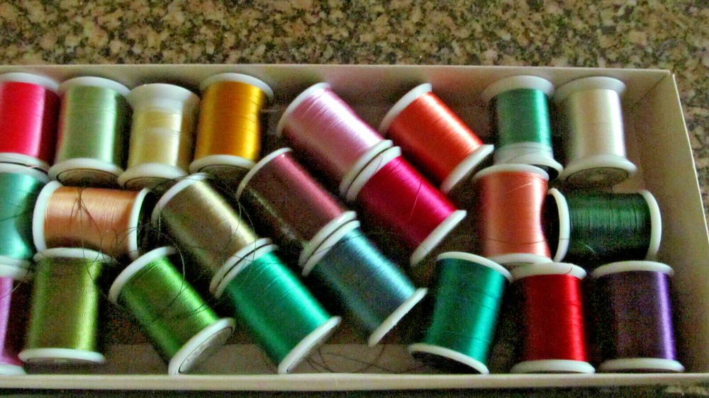 *Janome No. 2 Embroidery Thread Set w/ Box PARTIAL SET 23 SPOOLS