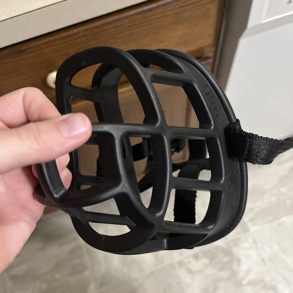 Baskerville Ultra Muzzle Size 4 Dog Muzzle For Large Breeds In Black