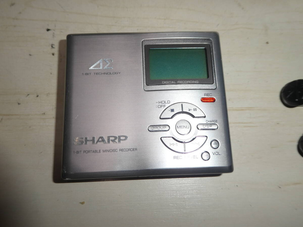 Rare! SHARP MD-DR7 Silver MiniDisc Walkman Recorder Portable Player w/box