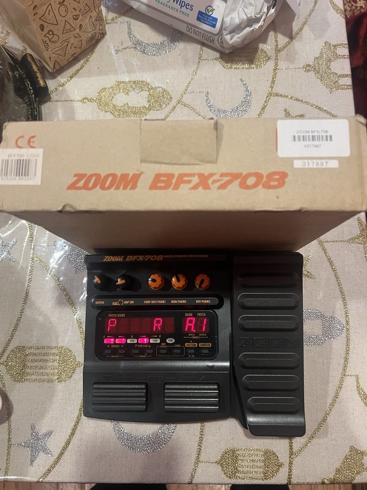Zoom BFX-708 Bass Effects Processor
