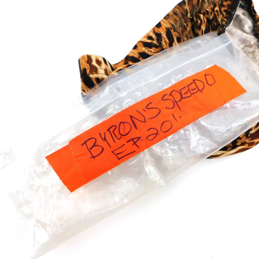 UPLOAD Byron's Speedo S02E01 Original Prop (2005-4862)