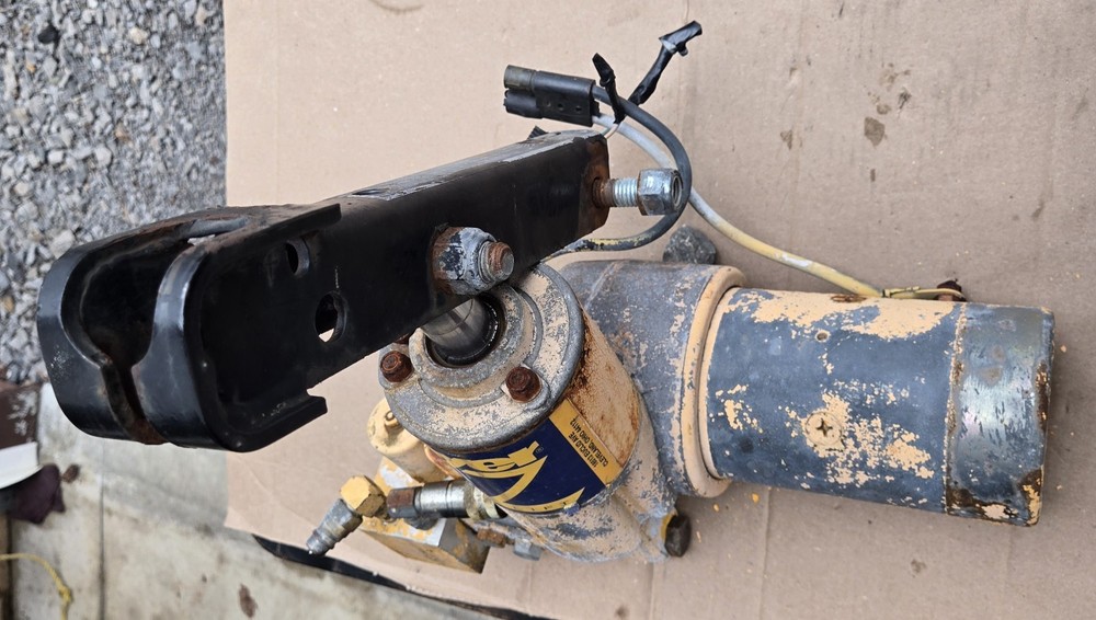 Meyer E-60 Snow Plow Pump