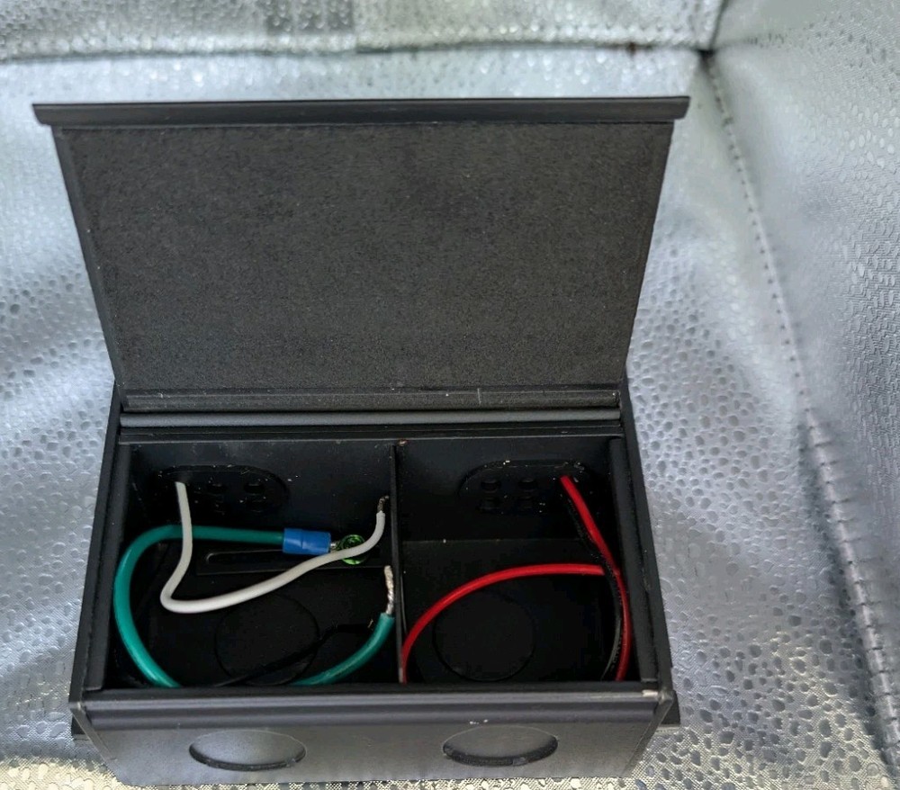 ELV/MLV/TRIAC Dimmable Electronic Transformer Constant Voltage Model: SET-24060J