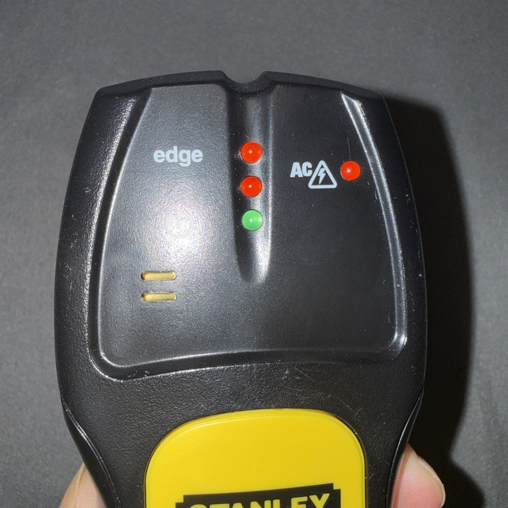STANLEY IntelliSensor Electronic Stud Finder Sensor Model 77-110