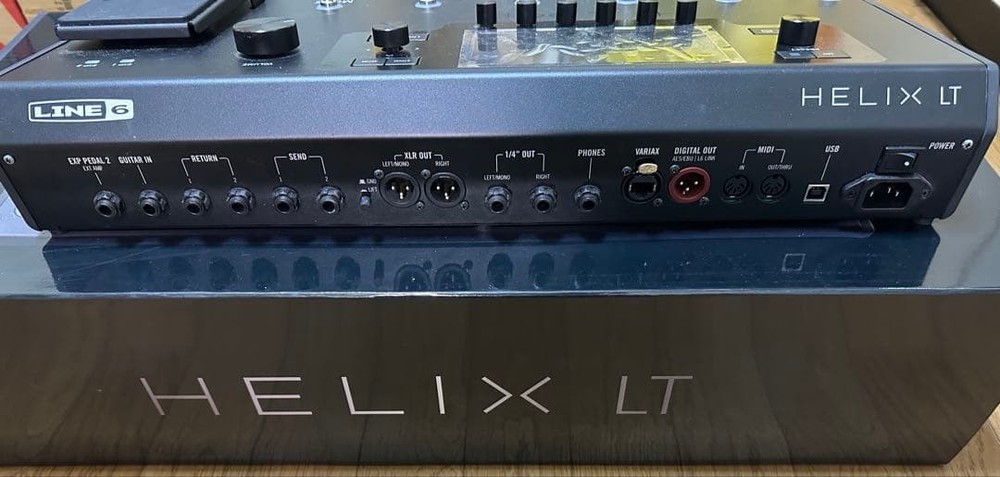 Line 6 HELIX LT Guitar Amp Simulator Multi-Effects Processor
