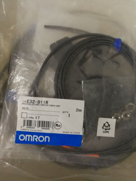 New Omron E32-D11R E32D11R Fiber Optic Sensor Free Ship