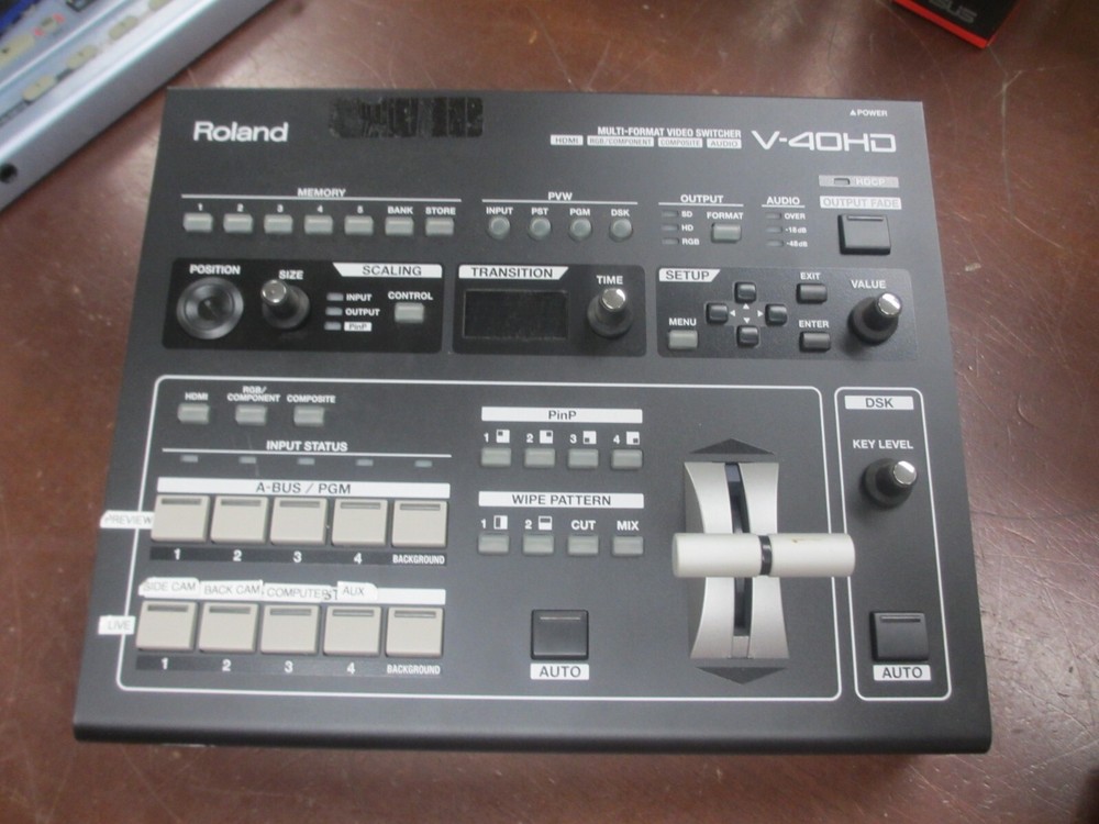 Roland  V-40HD  Multi-Format Video Switcher
